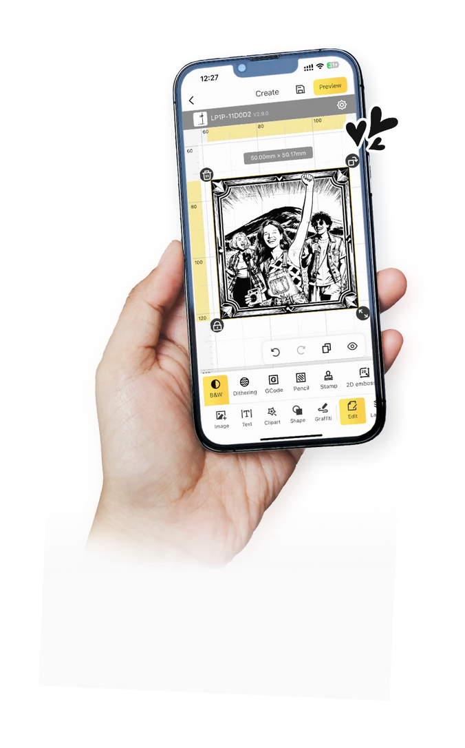 LP1 Plusアプリのユーザーフレンドリーなインターフェースで、落書き彫刻、写真変換、内蔵素材ライブラリの3つのクリエイティブな彫刻方法を表示。